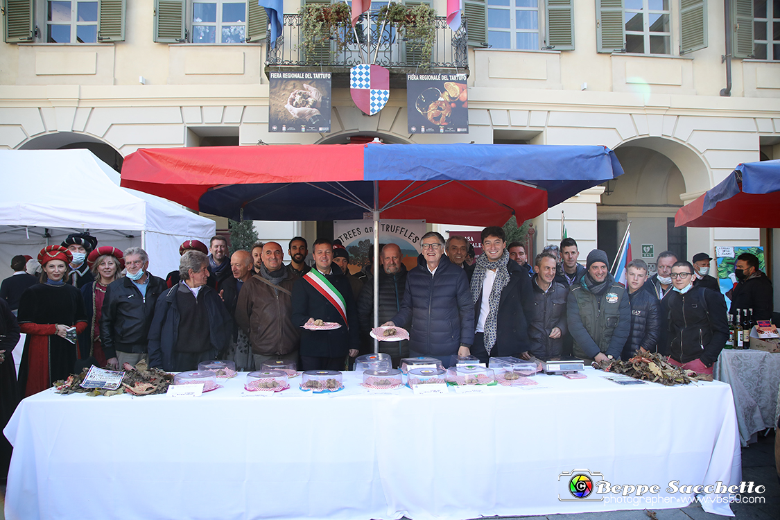 VBS_5957 - 10.ma Fiera Nazionale del Tartufo e Fiera dei Santi.jpg
